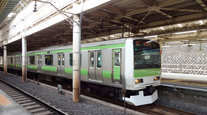 36歳の女は駅ホームから会社員を突き落とした時どんな表情を浮かべていたのか