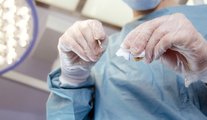 乳がん手術した女性の胸を舐め自慰行為したとされる「変態医師」逮捕の警察に、病院が猛抗議の真相